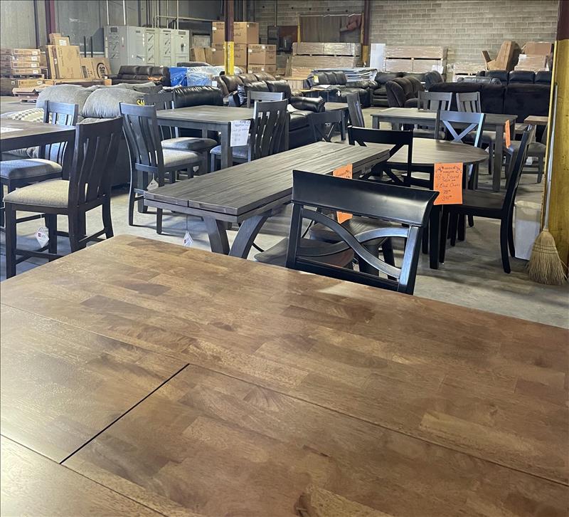 Jacksonville Warehouse Bargains Jacksonville, IL